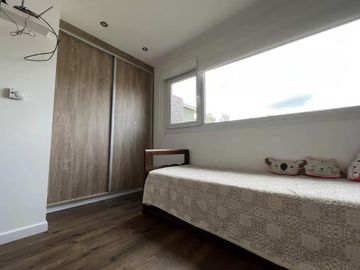 Casa en venta - 3 Dormitorios 1 Baño - Cochera - 1.050Mts2 - Chapadmalal