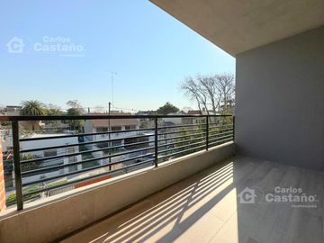 Moderno 3 Amb Semipiso a Estrenar con 2 Baños, Balcón   Cochera y Quincho