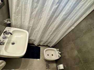 BAJO DE PRECIO/ OPORTUNIDAD / Venta Depto 3 Amb/ Cocina Separada/ Lavadero Indep/ Balcón