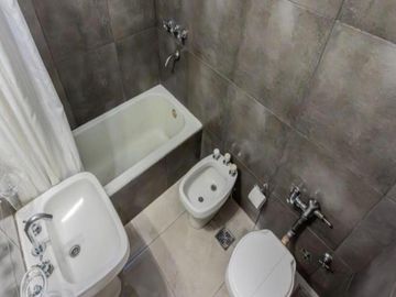 BAJO DE PRECIO/ OPORTUNIDAD / Venta Depto 3 Amb/ Cocina Separada/ Lavadero Indep/ Balcón