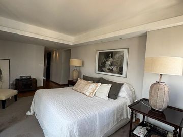 Piso 6 ambientes de 240m2 en Venta - Quilmes Centro
