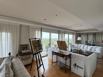 Piso 6 ambientes de 240m2 en Venta - Quilmes Centro