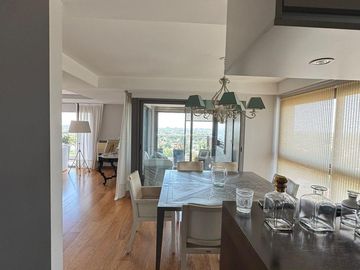 Piso 6 ambientes de 240m2 en Venta - Quilmes Centro