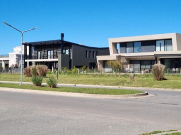VENTA, LOTE INTERNO, GREENVILLE