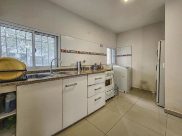 Casa con pileta, Tierra de sueños 3 Roldan