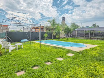Casa con pileta, Tierra de sueños 3 Roldan
