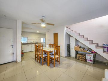 Casa con pileta, Tierra de sueños 3 Roldan