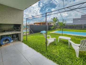 Casa con pileta, Tierra de sueños 3 Roldan