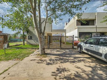 Casa con pileta, Tierra de sueños 3 Roldan