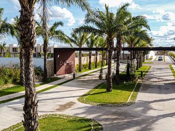 Departamento de lujo en Xcanatún al norte de Mérida, Yucatán.