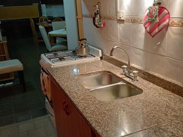 Casa en venta - 3 Dormitorios 1 Baño - Cochera - Villa Regina, Río Negro