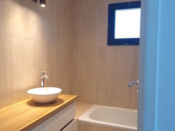 CASA A ESTRENAR EN VENTA - Barrio La Lusitana, Loma Verde RESERVADA!!