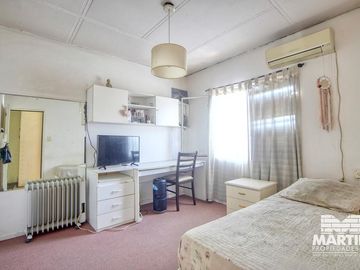 Dúplex 4 amb, con cochera, escritorio y patio - Martínez