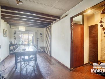 Dúplex 4 amb, con cochera, escritorio y patio - Martínez