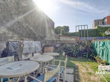 Dúplex 4 amb, con cochera, escritorio y patio - Martínez