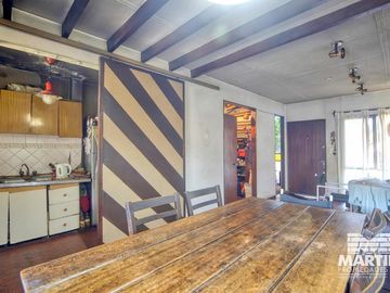Dúplex 4 amb, con cochera, escritorio y patio - Martínez