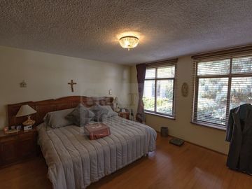 Casa en Venta en San Angel Calle cerrada