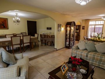 Casa en Venta en San Angel Calle cerrada