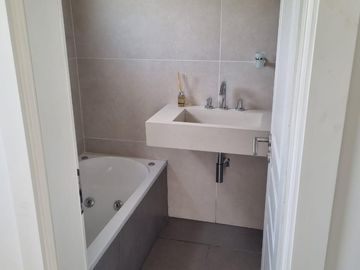 Oportunidad Venta Casa en Barrio Privado Saint Joseph