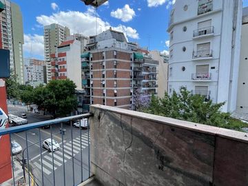 Venta Departamento en  Caballito. Acoyte al 200