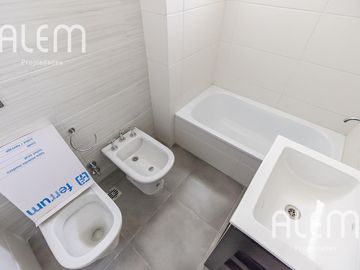 Hermoso departamento semipiso de categoría en Lomas de Zamora