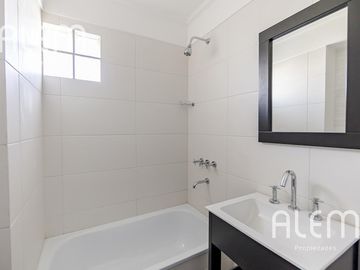 Hermoso departamento semipiso de categoría en Lomas de Zamora