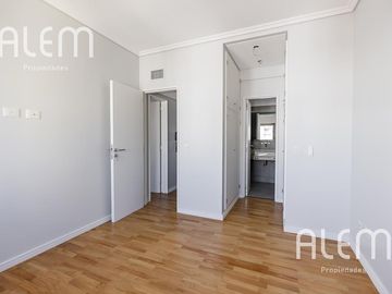 Hermoso departamento semipiso de categoría en Lomas de Zamora