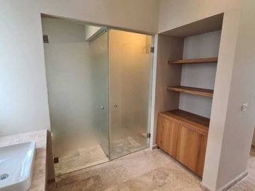 Venta de Casa en Querétaro, dentro Club Golf Campanario 4 recámaras, gran jardín