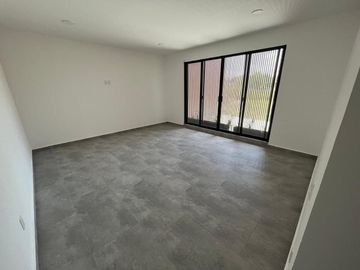 Venta de Casa en Querétaro, Lomas del Campanario IV, seguridad, alberca