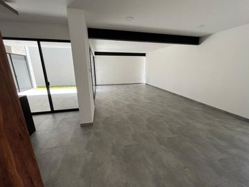 Venta de Casa en Querétaro, Lomas del Campanario IV, seguridad, alberca