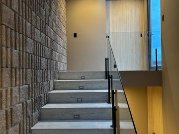 Venta de casa moderna , Querétaro, Residencial La Vista, 4 recámaras, 4 baños