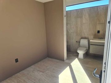 Venta de casa moderna , Querétaro, Residencial La Vista, 4 recámaras, 4 baños