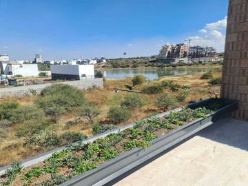 Venta de casa moderna , Querétaro, Residencial La Vista, 4 recámaras, 4 baños