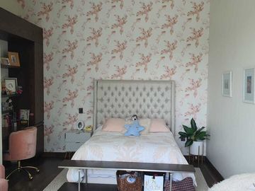 Venta de Casa en El Campanario, Golf,4 recámaras con baño, alberca y gran jardín