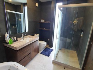 Venta de Casa en El Campanario, Golf,4 recámaras con baño, alberca y gran jardín