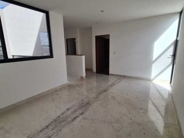 Venta de casa en Querétaro, Lomas del Campanario Norte con 4 recámaras 4 baños