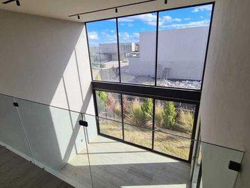 Venta de Casa en Querétaro, Lomas del Campanario Norte, precio de OPORTUNIDAD