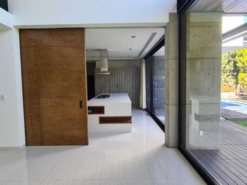 Venta de Casa en Querétaro, dentro del Club de Golf Campanario, alberca domotica