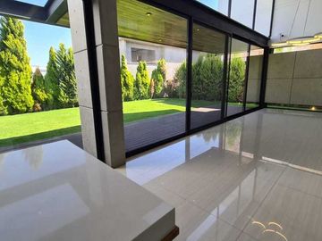 Venta de Casa en Querétaro, dentro del Club de Golf Campanario, alberca domotica