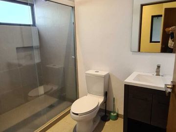 Venta de Casa en Querétaro, dentro del Club de Golf Campanario, alberca domotica