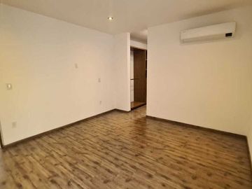 Venta de Casa en Querétaro, dentro del Club de Golf Campanario, alberca domotica