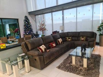 Venta de Casa en Querétaro, Corregidora, Vista Real, Club Hípico, alberca propia