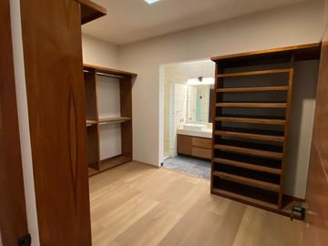 Venta de Casa en Querétaro, dentro del Club de Golf Campanario, 5 recámaras