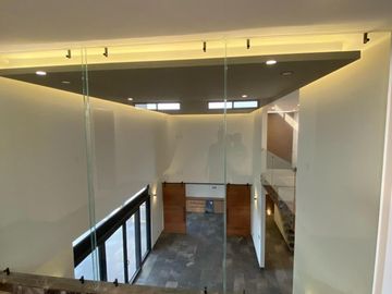 Venta de Casa en Querétaro, dentro del Club de Golf Campanario, 5 recámaras