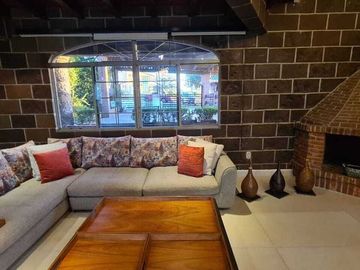 Espectacular Residencia una planta con 4 recámaras y enorme jardín en Vista Real
