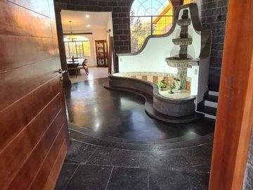 Espectacular Residencia una planta con 4 recámaras y enorme jardín en Vista Real