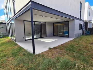 Venta de Casa en Querétaro, Lomas del Campanario Norte, precio de OPORTUNIDAD