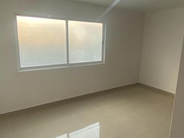 Venta de Casa en Querétaro, Milenio III, en Privada Lucepolis, seguridad 24 hora