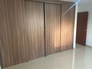 Venta de Casa en Querétaro, Milenio III, en Privada Lucepolis, seguridad 24 hora