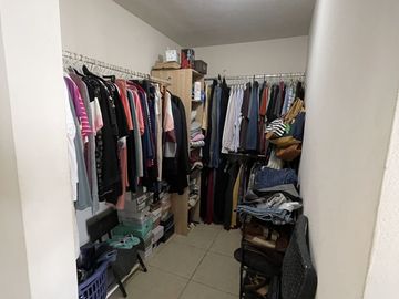 CASA EN VENTA EN LAS LOMAS SECTOR BOSQUES - GARCIA NL